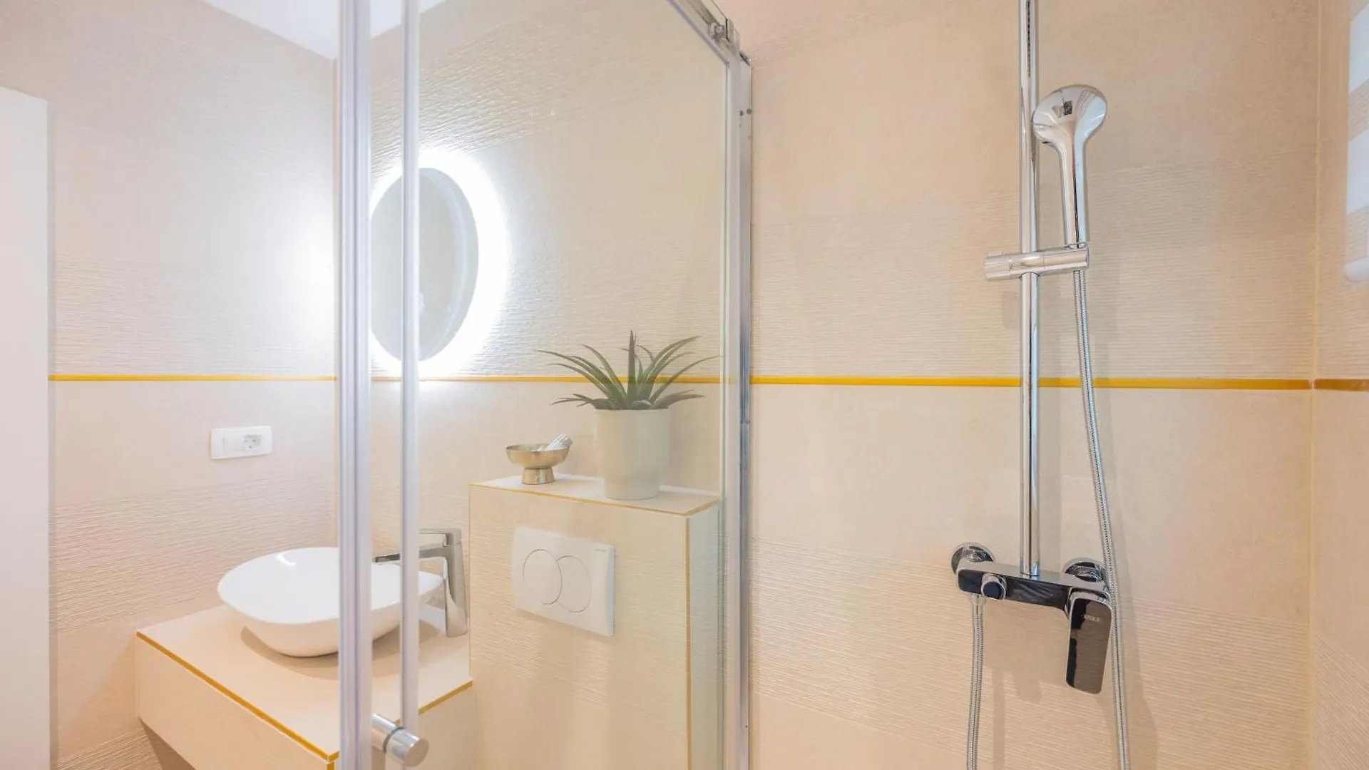 Best Location Beach 스플리트 B&B